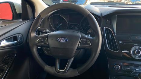 FORD Focus Sedan , Foto 14