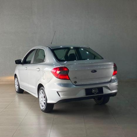 FORD Ka + Sedan 1.5 12V 4P FLEX TI-VCT SE PLUS AUTOM�TICO, Foto 3