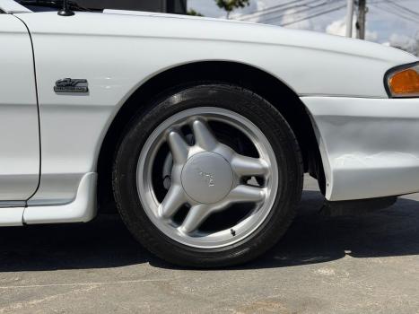 FORD Mustang 3.8 V6, Foto 6