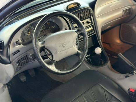 FORD Mustang 3.8 V6, Foto 7