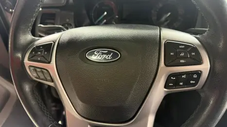 FORD Ranger 2.2 16V BLACK DIESEL CABINE DUPLA AUTOM�TICO, Foto 14