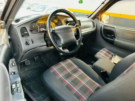 FORD Ranger 2.3 16V XLS CABINE DUPLA, Foto 3