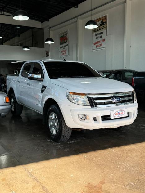 FORD Ranger 3.2 20V CABINE DUPLA 4X4 LIMITED TURBO DIESEL AUTOM�TICO, Foto 3