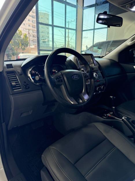 FORD Ranger 3.2 20V CABINE DUPLA 4X4 LIMITED TURBO DIESEL AUTOM�TICO, Foto 4