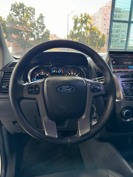 FORD Ranger 3.2 20V CABINE DUPLA 4X4 LIMITED TURBO DIESEL AUTOM�TICO, Foto 5