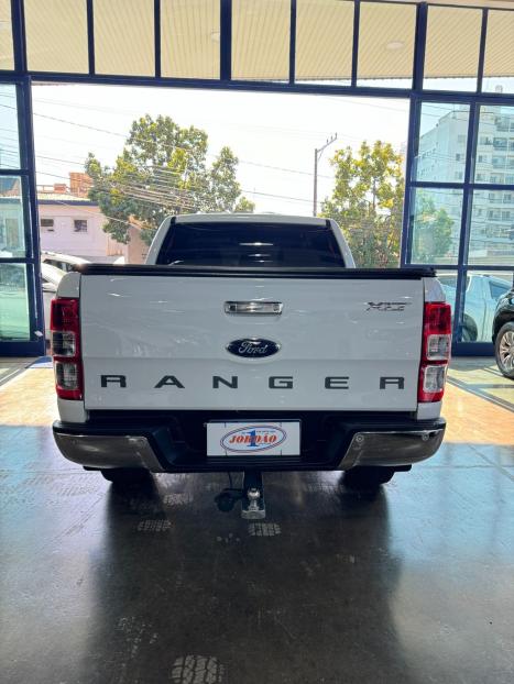 FORD Ranger 3.2 20V CABINE DUPLA 4X4 LIMITED TURBO DIESEL AUTOM�TICO, Foto 12