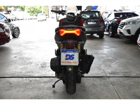 HONDA ADV 150 , Foto 3