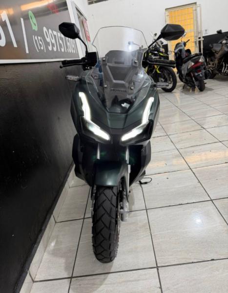 HONDA ADV 150 , Foto 6