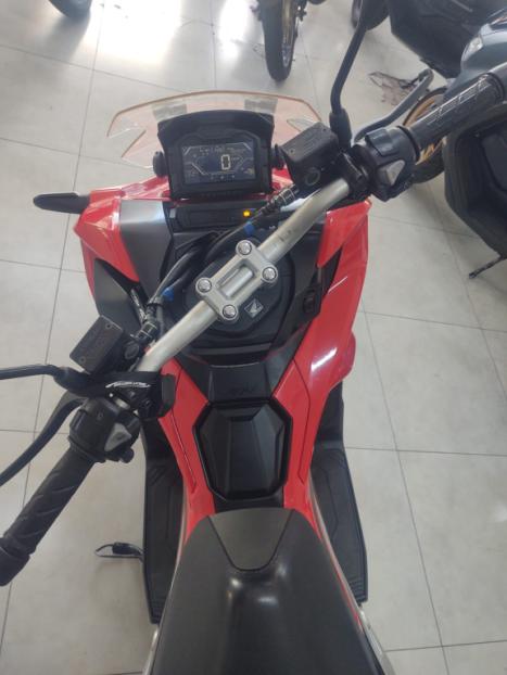 HONDA ADV 150 , Foto 6