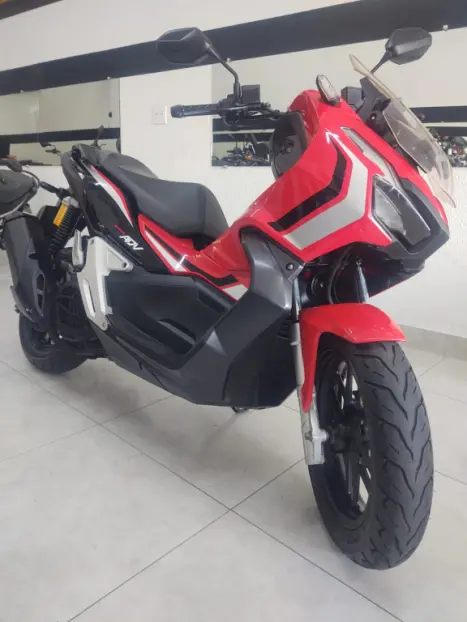 HONDA ADV 150 , Foto 9