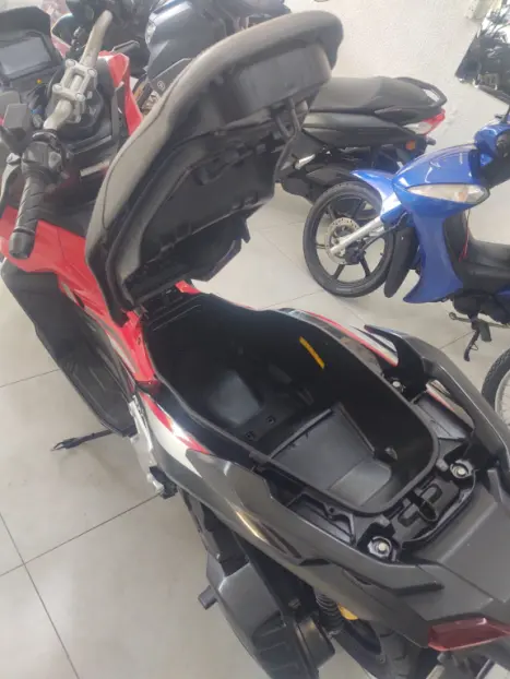 HONDA ADV 150 , Foto 11