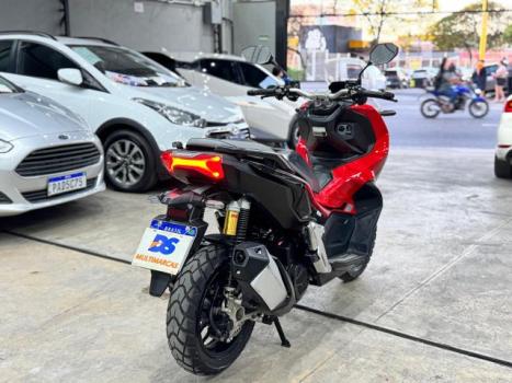 HONDA ADV 150 , Foto 2