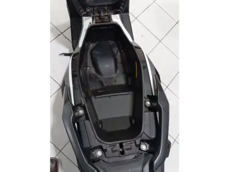 HONDA ADV 150 ABS, Foto 9