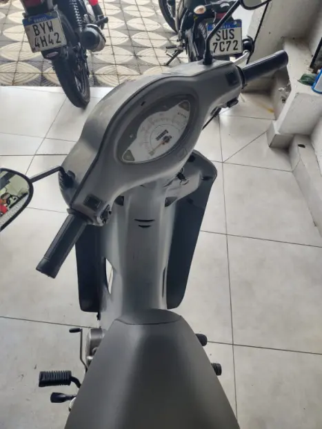 HONDA Biz 100 ES, Foto 4