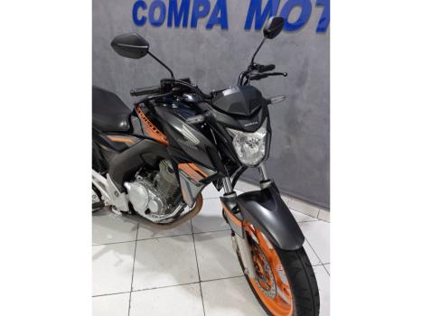 HONDA CB 250 F Twister , Foto 3