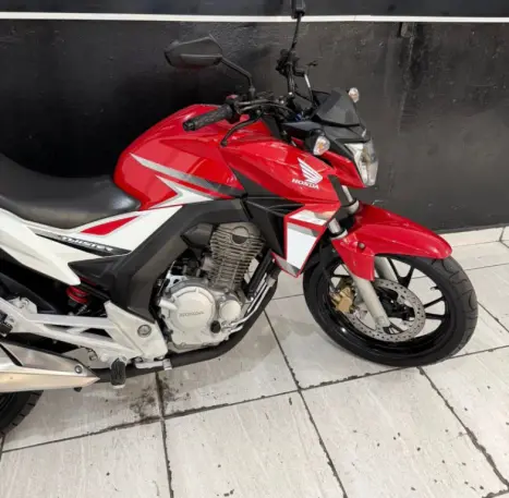 HONDA CB 250 F Twister , Foto 2
