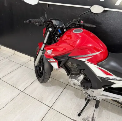 HONDA CB 250 F Twister , Foto 8
