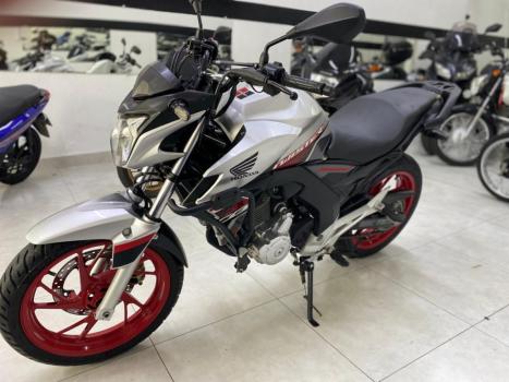 HONDA CB 250 F Twister FLEXONE, Foto 2