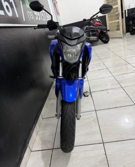 HONDA CB 250 F Twister , Foto 10