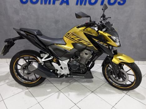 HONDA CB 300 F Twister FLEX ABS, Foto 3