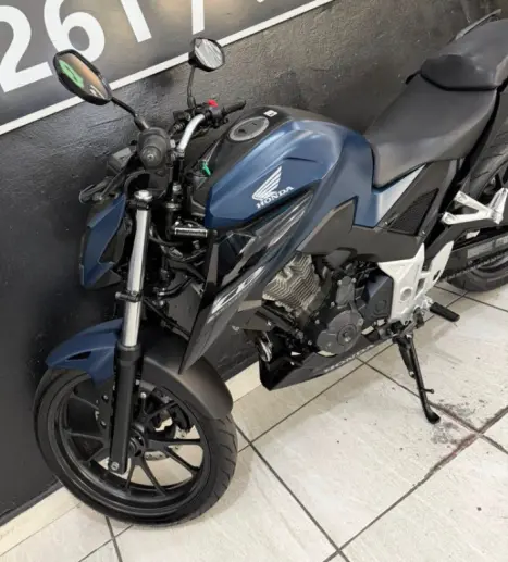 HONDA CB 300 F Twister FLEX ABS, Foto 4