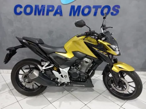HONDA CB 300 F Twister FLEX ABS, Foto 3