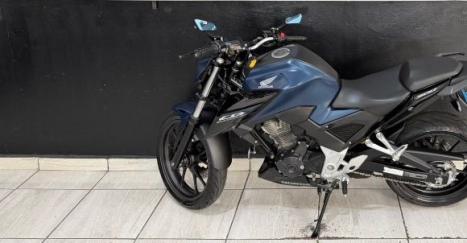 HONDA CB 300 F Twister FLEX ABS, Foto 3