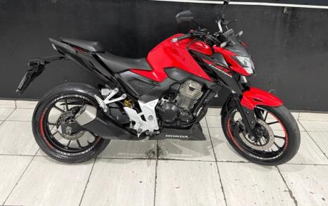 HONDA CB 300 F Twister FLEX ABS, Foto 5