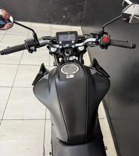 HONDA CB 300 F Twister FLEX ABS, Foto 6