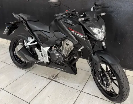HONDA CB 300 F Twister FLEX ABS, Foto 8
