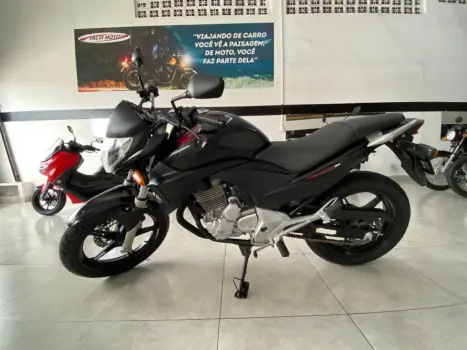 HONDA CB 300 R ESPECIAL EDITION, Foto 13