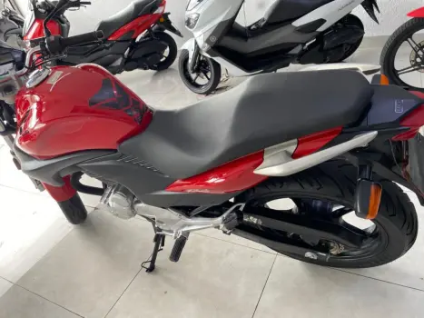 HONDA CB 300 R ESPECIAL EDITION, Foto 5