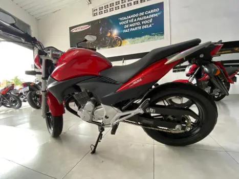 HONDA CB 300 R ESPECIAL EDITION, Foto 8