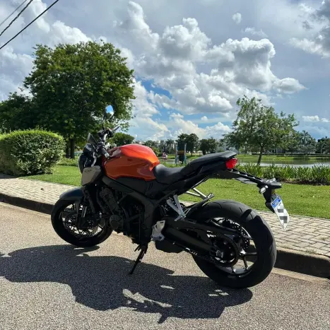 HONDA CB 650 R ABS, Foto 3