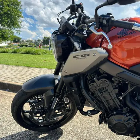 HONDA CB 650 R ABS, Foto 4