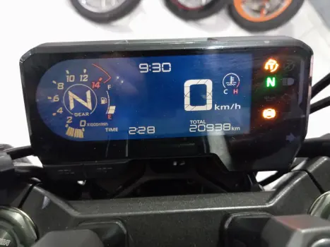 HONDA CB 650 R ABS, Foto 4