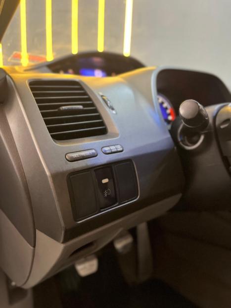 HONDA Civic 1.8 16V 4P LXS, Foto 12