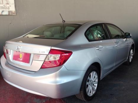 HONDA Civic 1.8 16V 4P FLEX LXS AUTOM�TICO, Foto 4