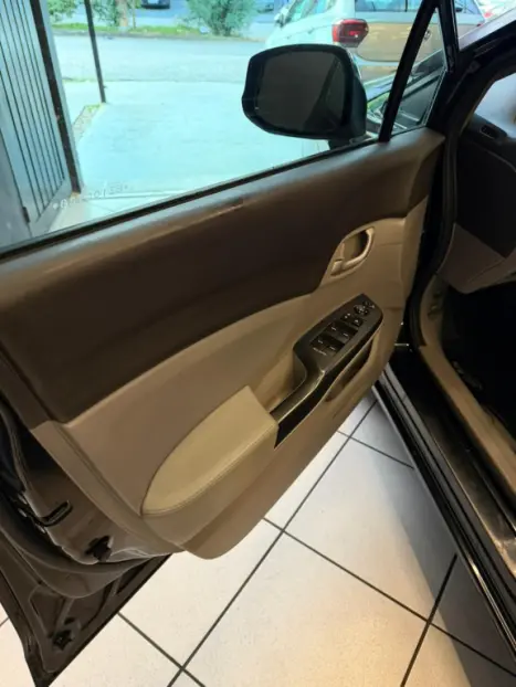 HONDA Civic 1.8 16V 4P LXS AUTOM�TICO, Foto 11