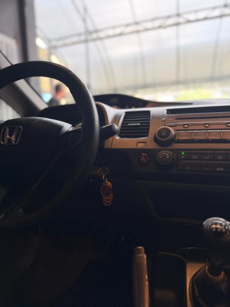 HONDA Civic 1.8 16V 4P FLEX LXS, Foto 2