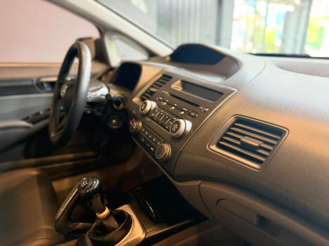 HONDA Civic 1.8 16V 4P FLEX LXS, Foto 16