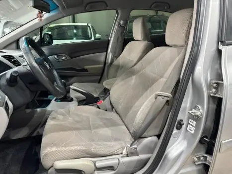 HONDA Civic 1.8 16V 4P FLEX LXS, Foto 4
