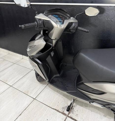HONDA Elite 125 , Foto 3