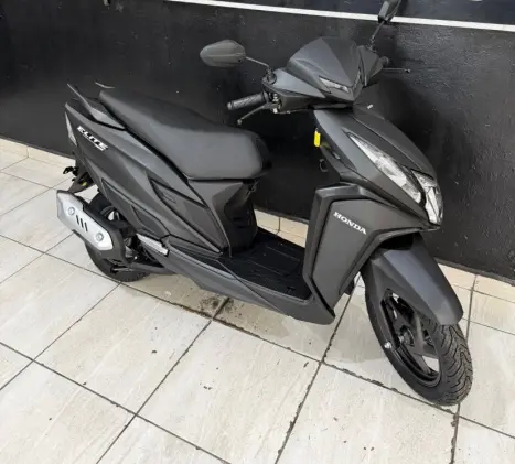 HONDA Elite 125 , Foto 2