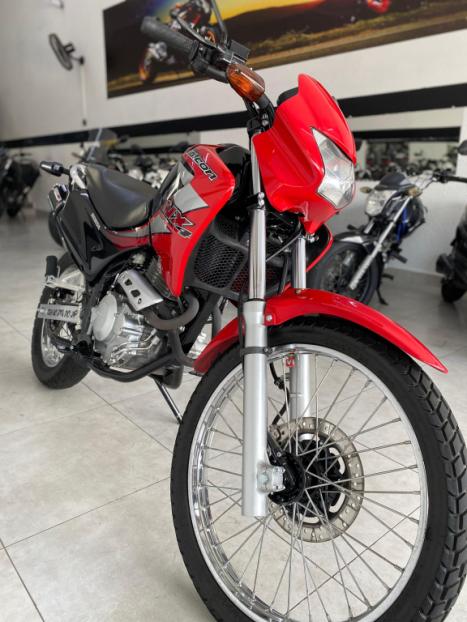 HONDA NX Falcon 400, Foto 1