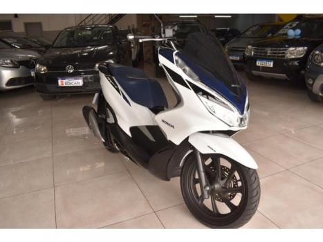 HONDA PCX 150 DLX, Foto 2