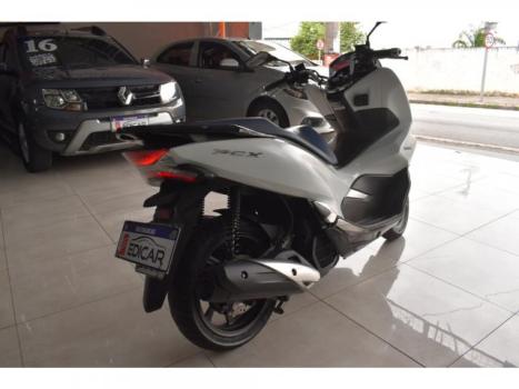 HONDA PCX 150 DLX, Foto 3