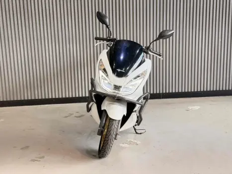 HONDA PCX 150 DLX, Foto 3