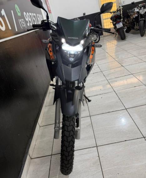 HONDA XRE 300 ADVENTURE, Foto 8