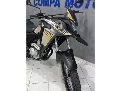 HONDA XRE 300 ADVENTURE, Foto 4